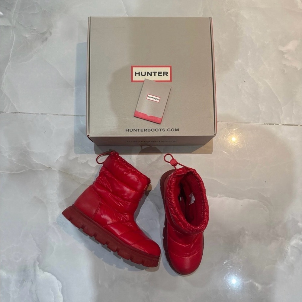 Hunter Vibrant Red Snow Boots